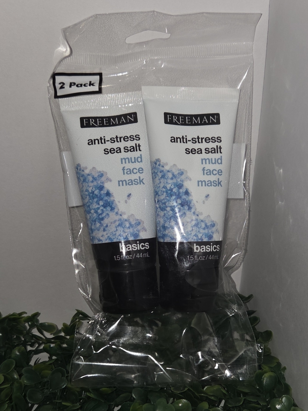 Freeman Anti-Stress Sea Salt Mud Face Mask 2-Pack — White & Blue